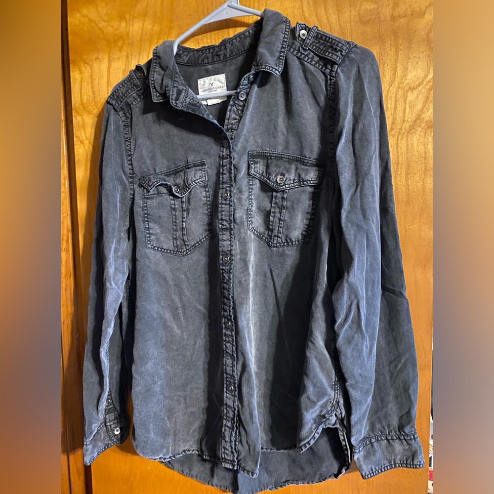 American Eagle size M black button down - Picture 1 of 1